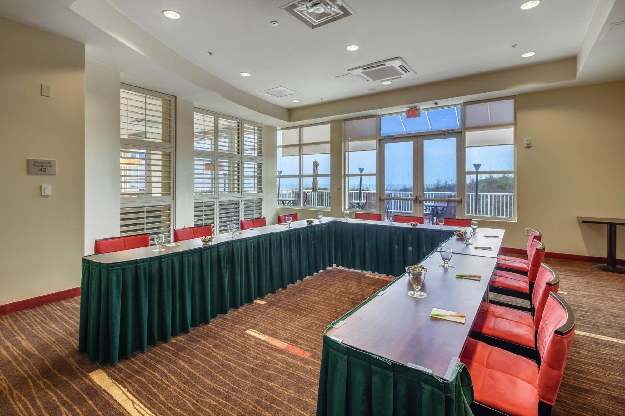 Courtyard By Marriott Jacksonville Beach Oceanfront Exterior photo