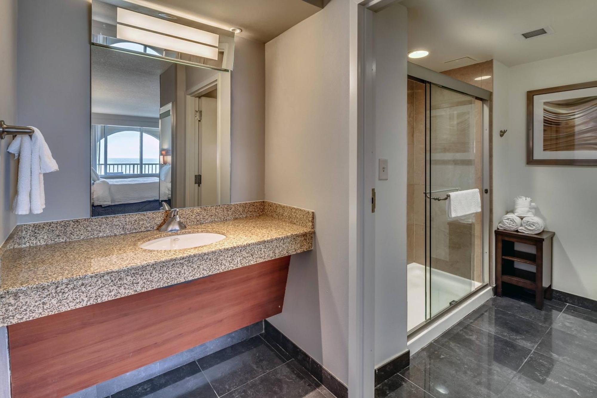 Courtyard By Marriott Jacksonville Beach Oceanfront Exterior photo