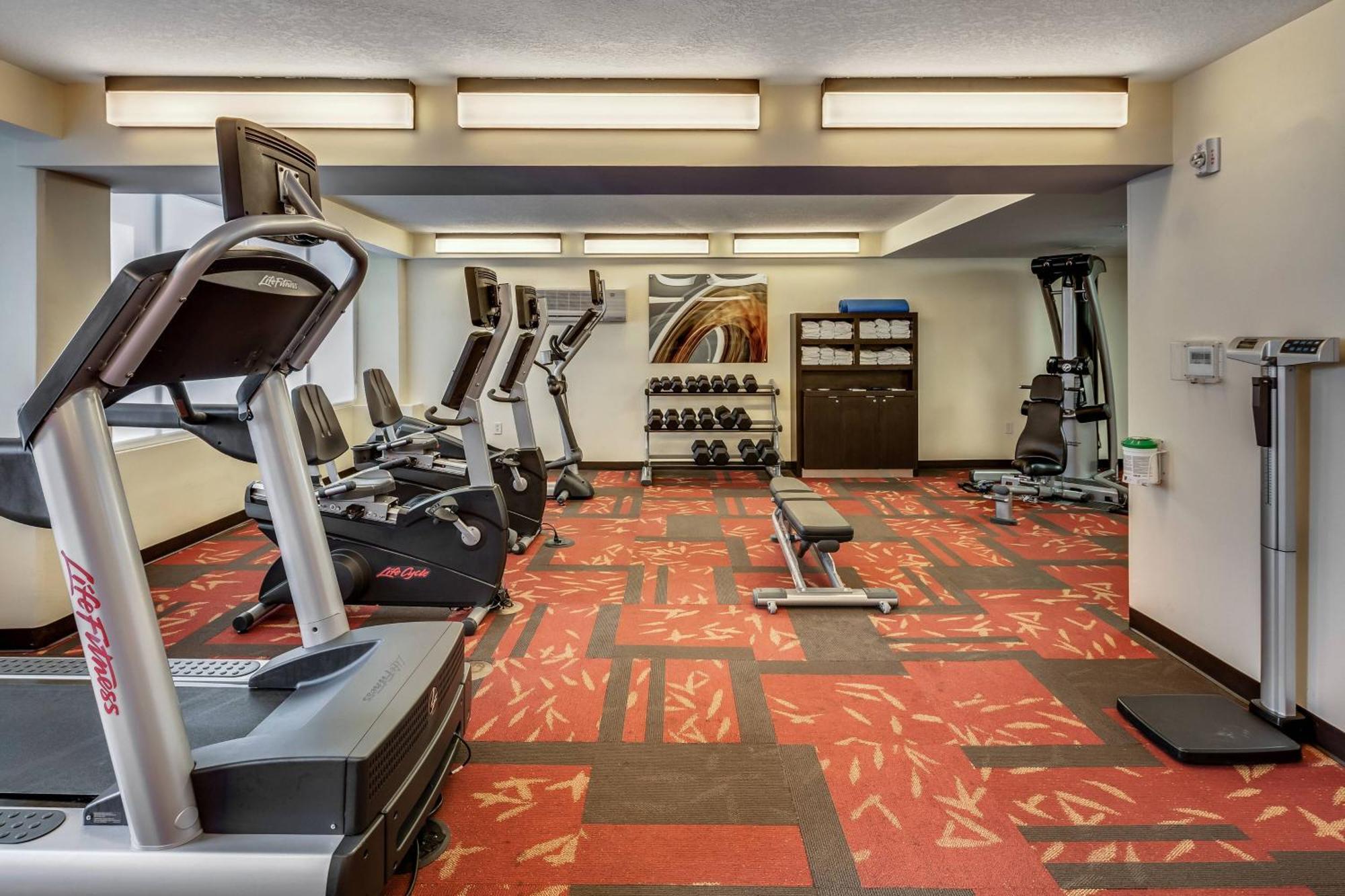 Courtyard By Marriott Jacksonville Beach Oceanfront Exterior photo