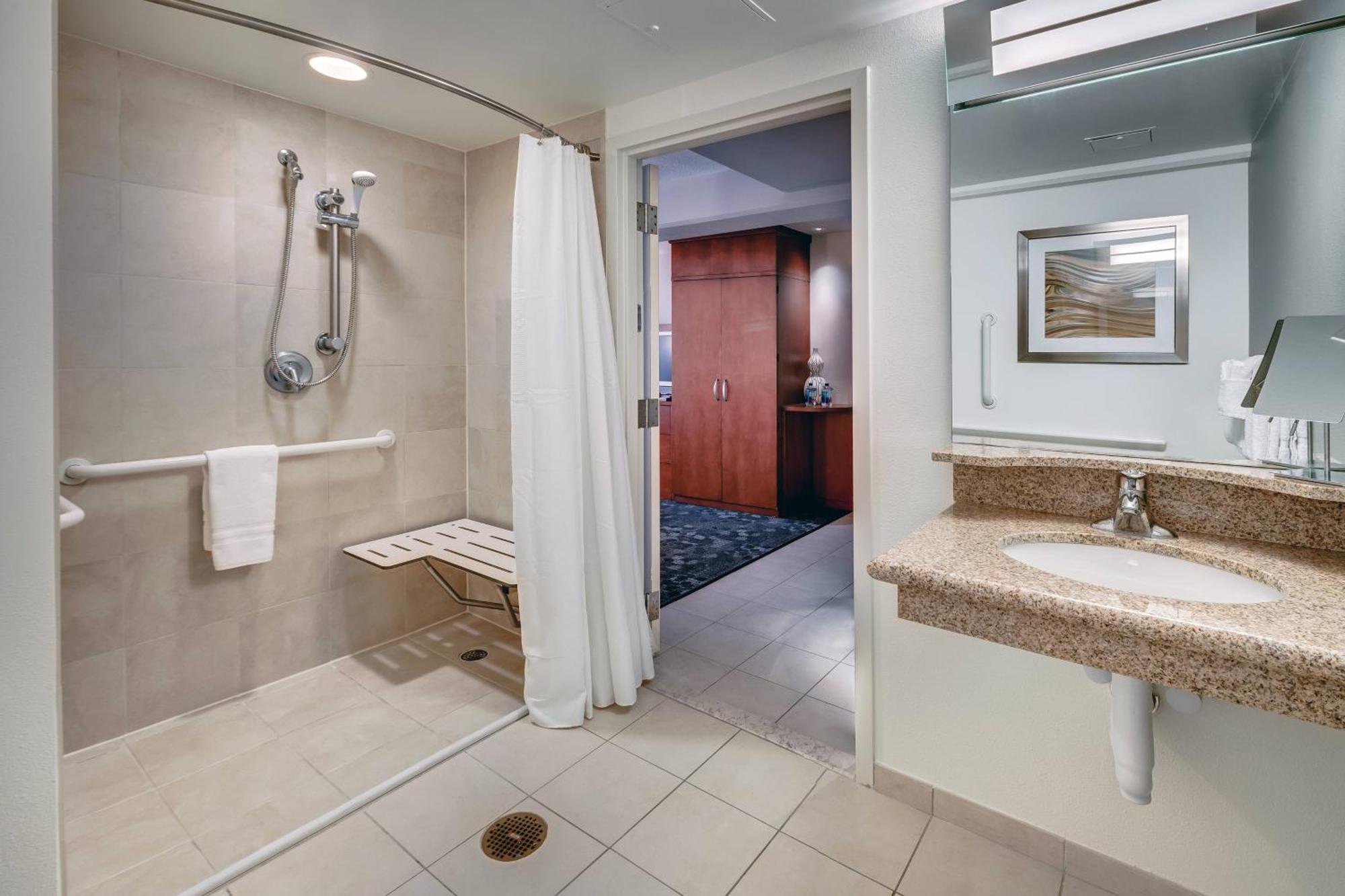 Courtyard By Marriott Jacksonville Beach Oceanfront Exterior photo
